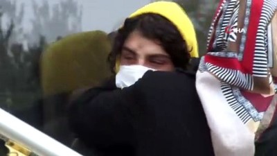 intihar -  Eski eşi tarafından öldürülen anne ve kızları son yolculuğuna uğurlandı Videosu