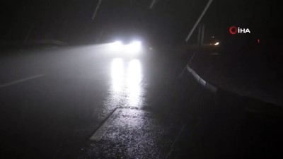 taksi soforu -  Ağrı’da etkili olan kar ve sis sürücülere zor anlar yaşattı Videosu