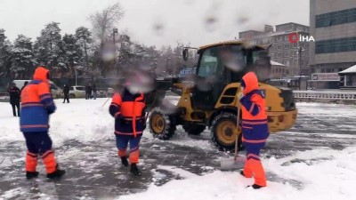 kar yagisi -  Büyükşehir’in kar timleri iş başında Videosu