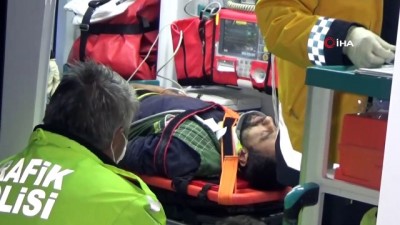 karayollari -  Düzce’de talaş yüklü kamyon devrildi sürücüsü yaralındı Videosu