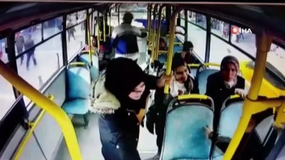 sozlesmeli -  Cüzdanını otobüste düşürdü, şoförün cevabıyla şok oldu Videosu