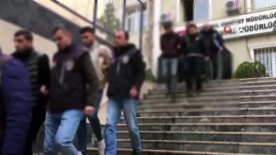silahli catisma -  Esenyurt’ta silahlı kavgada öldürülen şahsın katil zanlıları yakalandı  Videosu
