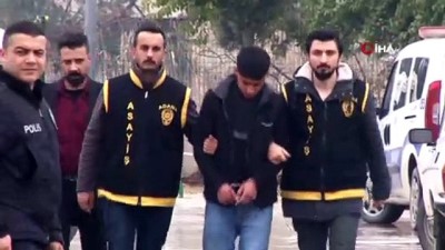 kacis -  Genç kızın çantasını zorla alıp kaçtı polisten kaçamadı  Videosu