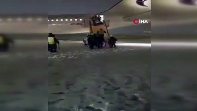 yolcu ucagi -  - İran’da uçak pistten çıktı  Videosu