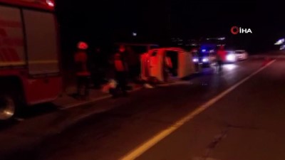 uyusturucu taciri -  Polisten kaçarken kaza yaptı: Araçtan 30 kilogram esrar çıktı Videosu