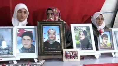 teror yandaslari - Diyarbakır annelerinin evlat nöbeti sürüyor Videosu