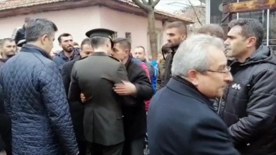 baba ocagi - İdlib'de şehit olan Uzman Onbaşı Eyüp Gülaştı'nın ailesine acı haber verildi - SAMSUN Videosu