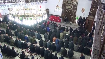 cenaze arabasi - İdlib şehidi Piyade Astsubay Muharrem Öğütcü son yolculuğuna uğurlandı - BİNGÖL Videosu