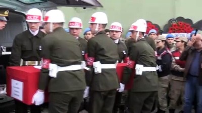 hava saldirisi - İdlib şehidi Uzman Onbaşı Emin Yıldırım son yolculuğuna uğurlandı - HATAY Videosu