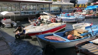 saganak yagmur -  Kuşadası’nda 2 balıkçı teknesi battı Videosu