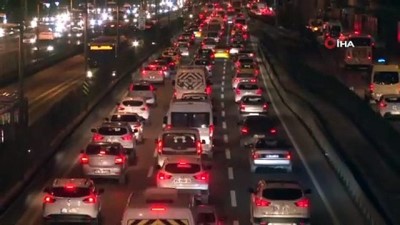 efes -  Tatil bitti trafik yoğunluğu arttı  Videosu