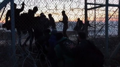 nani - Binlerce göçmen bugün de Yunanistan'a geçti - EDİRNE Videosu