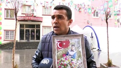 Diyarbakır annelerinin oturma eylemine bir aile daha katıldı