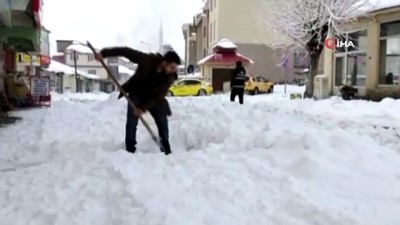 kazma kurek -  Karlıova güne karla uyandı Videosu