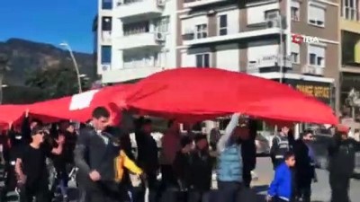 sili -  Marmarissporlu taraftarlar şehitler için yürüdü Videosu