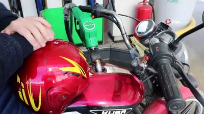 petrol fiyatlari -  Akaryakıtçılar benzin ve motorinde 1 TL’lik indirim bekliyor Videosu