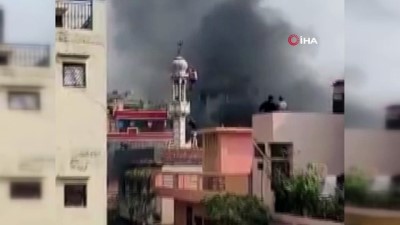 kapsam disi -  - Hindistan'da 2 günde 4 camiyi yaktılar Videosu