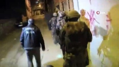 cevik kuvvet polisi -  Bursa'da şafak operasyonu: 12 gözaltı Videosu