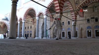  Selimiye Camisi’ne Koronavirüsü önlemi