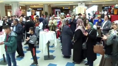  Erzurum’un tarihi eserlerini ve kültürel değerlerini karakalem çalıştılar