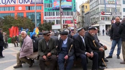 emekli vatandas -  Malatyalılar korona virüse meydan okuyor Videosu