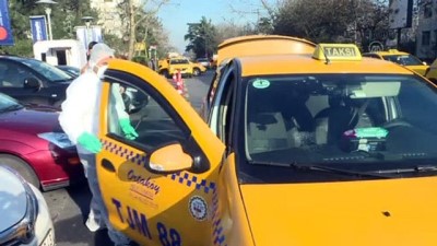 taksi duraklari - Taksiler koronavirüse karşı dezenfekte ediliyor - İSTANBUL Videosu