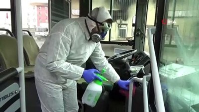  Yüksekova’da korona virüse karşı her yer dezenfekte edildi