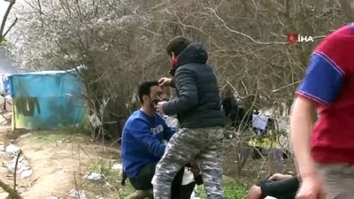 saganak yagis -  8 bin mülteci 17 gündür ‘tampon’ bölgede Videosu