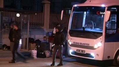  Medine’den gelen Umre yolcuları Ankara’da karantinaya alındı