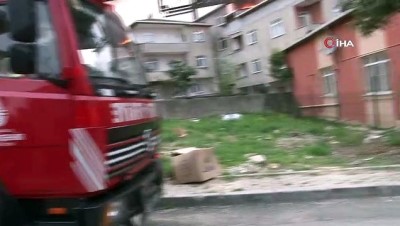  Tuzla’da 3 binanın çatı katları alev alev yandı