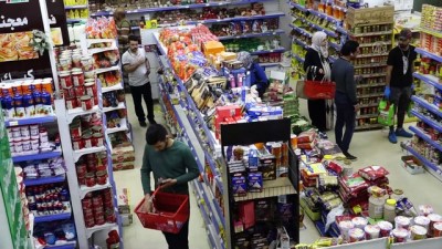 Bağdat'ta marketler 'koronavirüs' akınına uğradı - BAĞDAT