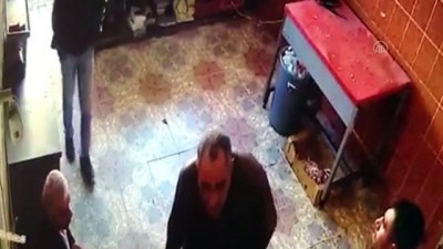 bicakli kavga - Bir kişinin öldüğü bıçaklı kavga güvenlik kamerasına yansıdı - ADANA Videosu