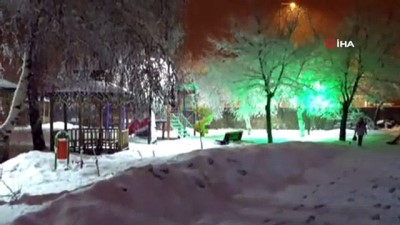  - Karlıova’da kar yağışı etkisini sürdürüyor