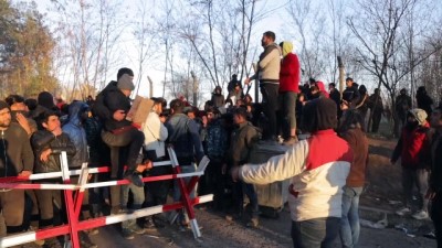 Sığınmacılardan Yunanistan sınır kapısı açılsın eylemi - EDİRNE