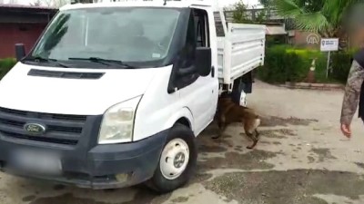 Adana'da kamyonette 49 kilo 700 gram esrar bulundu