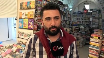  Binlerce kişinin ziyaret ettiği Tarihi Uzun Çarşı boş kaldı