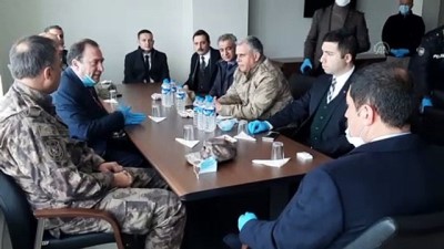 Çıldır-Aktaş ve Türkgözü sınır kapıları geçici olarak yolcu trafiğine kapatılacak - ARDAHAN