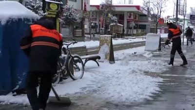  Kars'a bahar ayında kar yağdı