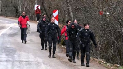 uzman cavus -  Tunceli’de bot devrildi: 1 uzman çavuş kayıp Videosu