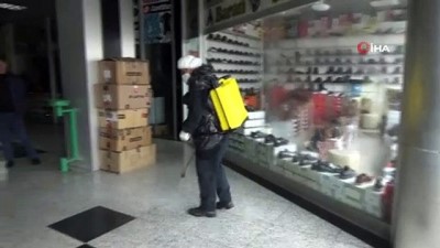  Yüksekova’da korona virüsüne karşı dezenfekte çalışmaları sürüyor