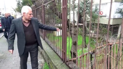  Asfalt çalışmaları sonrası yükü taşıyamayan istinat duvarı tehlike saçıyor