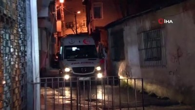 sili -  Beyoğlu’nda 4 kişilik bir aile “Koronavirüsü” şüphesi ile hastaneye kaldırıldı Videosu