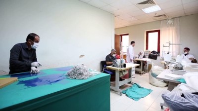 Diyarbakır Gazi Yaşargil Eğitim Araştırma Hastanesi kendi maskelerini üretiyor