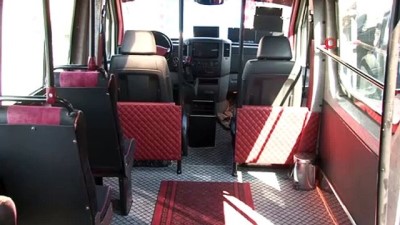  Maskeli dolmuş görenleri şaşırtıyor