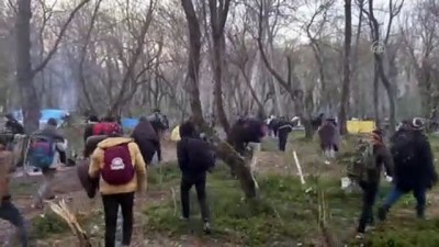 gaz bombasi - Sınıra yüklenen sığınmacılara Yunanistan'dan gazla müdahale (3) - EDİRNE Videosu