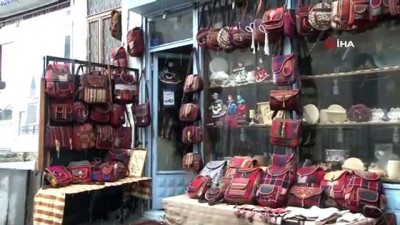  Tarihi mekanlar korona sessizliği