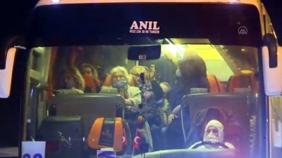 sosyolog - Yurt dışından gelen yolcular Kocaeli'de öğrenci yurduna yerleştirildi Videosu