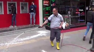 yolcu tasimaciligi -  Karabük’te cadde ve sokaklar köpüklü dezenfekte ediliyor Videosu