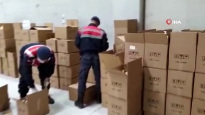 sahte urun -  Korona virüsü fırsatçılarına darbe: Binlerce litre sahte dezenfektan ele geçirildi Videosu