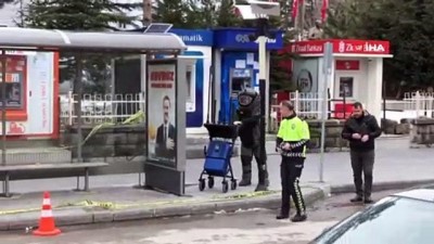 bomba imha uzmani -  Minibüs durağında şüpheli paket paniği Videosu